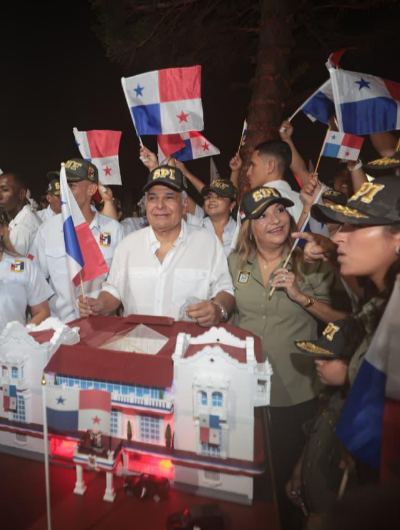 foto de portada de la publicación Presidente Mulino lidera las tradicionales dianas del 3 de noviembre