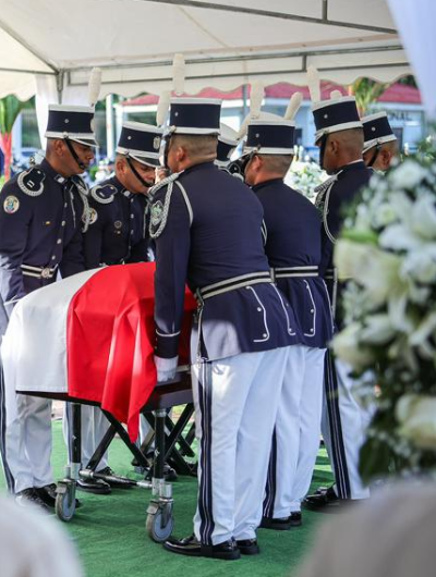 foto de portada de la publicación Presidente Mulino honra la memoria de capitán de la Policía Nacional fallecido en cumplimiento del deber
