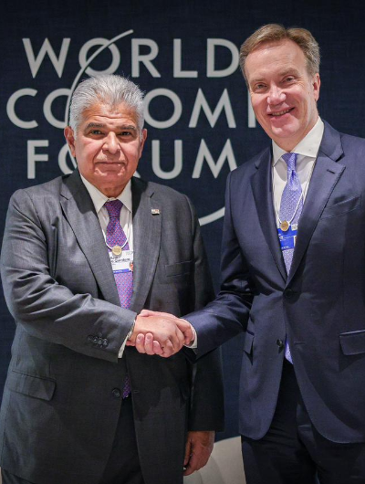 foto de portada de la publicación Presidente del Foro Económico Mundial y el presidente Mulino sellan acuerdo para evento en Panamá