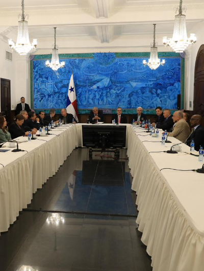 foto de portada de la publicación Presidente Mulino se reúne con la bancada RM, que reitera apoyo al programa de rescate económico del país