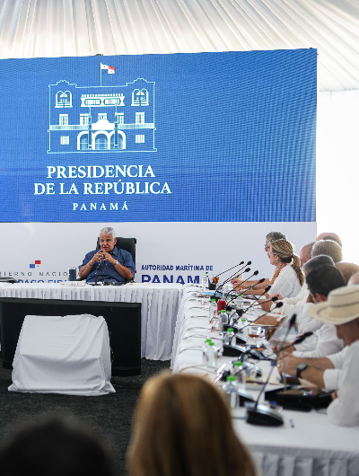foto de portada de la publicación Aduanas presenta avances de los proyectos fronterizos y escáneres al Gabinete Logístico