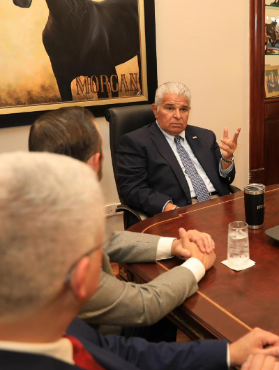 foto de portada de la publicación Royal Caribbean propone a Mulino construir un dique seco en Puerto Armuelles para reparar sus cruceros