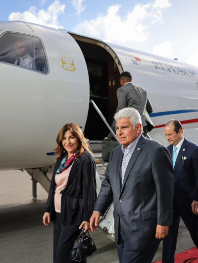 foto de portada de la publicación Presidente Mulino llega a Miami para participar de cumbre de jefes de Estado convocada por Trump