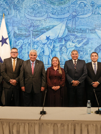 foto de portada de la publicación Presidente Mulino se reúne con bancada CD y resalta avances de proyectos de agua, salud y carreteras