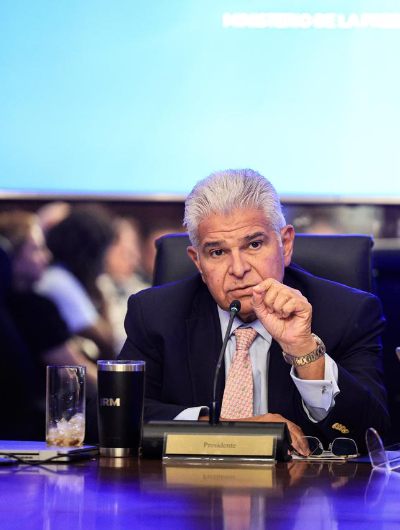 foto de portada de la publicación Gobierno fija precios del combustible en apoyo al transporte de pasajeros y de carga, así como a la pesca artesanal