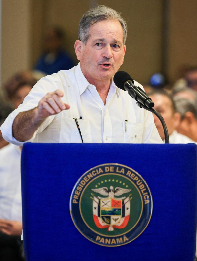 foto de portada de la publicación MiAmbiente logró reducir la contaminación de los ríos en Azuero, informó el ministro Navarro