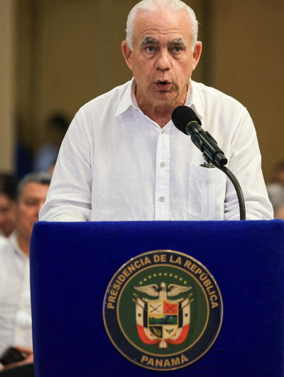 foto de portada de la publicación Ministro Linares informó que el MIDA ha habilitado 54 kilómetros de caminos de producción en Azuero y que la agro exportación en esta región repunta