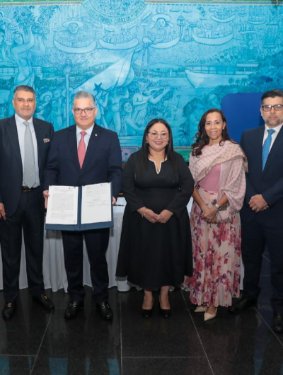 foto de portada de la publicación Gobierno establece plan de crédito bancario para servidores públicos, junto con una campaña de educación financiera