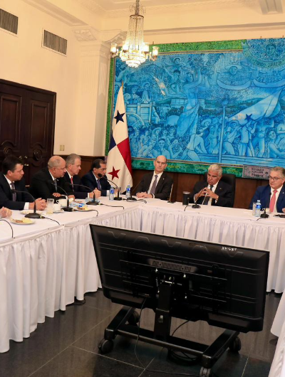 foto de portada de la publicación Presidente Mulino y bancada Panameñista conversan sobre temas de interés nacional