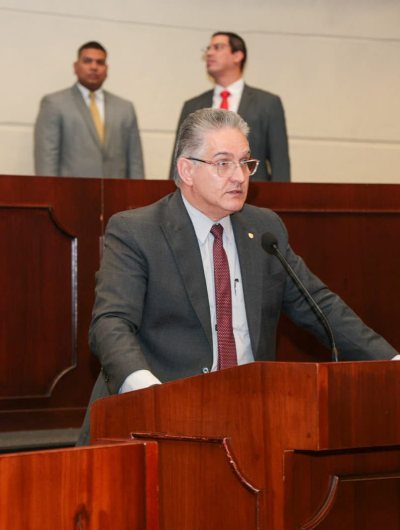 foto de portada de la publicación Ministro Orillac presenta a la Asamblea Nacional proyecto de Ley que modifica Régimen APP