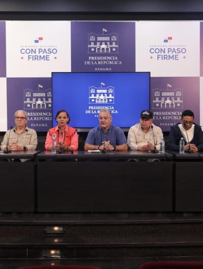 foto de portada de la publicación Asistencia institucional por el sismo se concentra en llevar ayuda humanitaria y en el retorno de los pacientes a los hospitales que están siendo reacondicionados