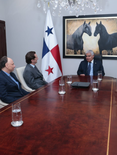 foto de portada de la publicación Presidente Mulino recibe a representantes de la Universidad de Tulane y propone instalar un centro de estudios marítimos y logísticos en Panamá