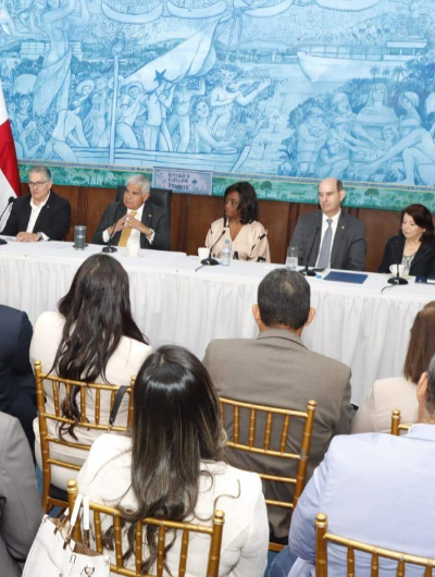 foto de portada de la publicación Alcaldes y representantes apoyan llamado del Gobierno Nacional para que cesen cierres de calles y actos de violencia