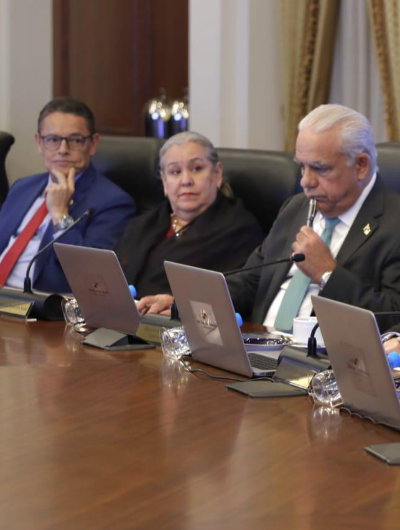 foto de portada de la publicación Autorizan contratar empresa para mantenimiento de helicópteros del Senan