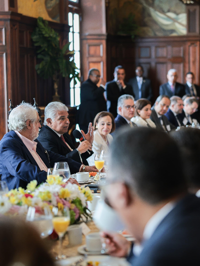 foto de portada de la publicación Consejo de las Américas resalta confianza en el sector comercial y financiero de Panamá