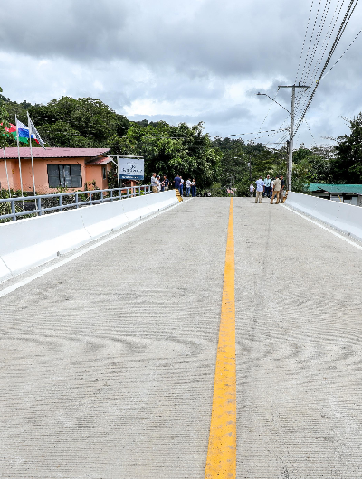 foto de portada de la publicación Presidente Mulino inaugura puente La Zumbona en Boquete
