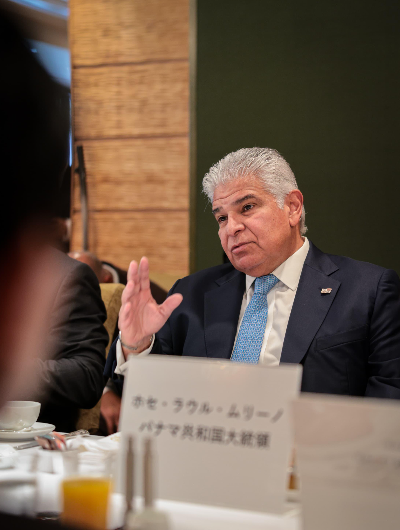 foto de portada de la publicación Mulino oficializa en Japón el inicio del proyecto de un gasoducto por el Canal de Panamá