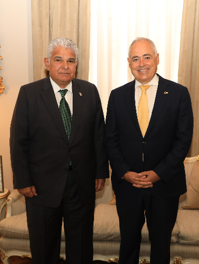 foto de portada de la publicación Presidente Mulino recibe al presidente de Georgia Tech
