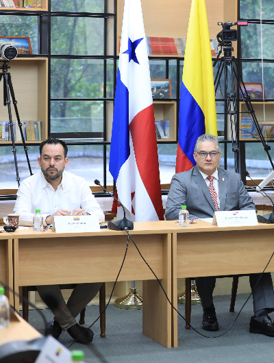 foto de portada de la publicación Panamá y Colombia avanzan en la actualización de la interconexión eléctrica binacional