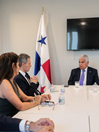 foto de portada de la publicación Tercera naviera más grande del mundo manifiesta interés de tener una terminal en Panamá