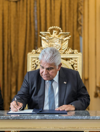 foto de portada de la publicación Presidente Mulino sanciona ley de adhesión al Mercosur que prevé grandes oportunidades comerciales para el país