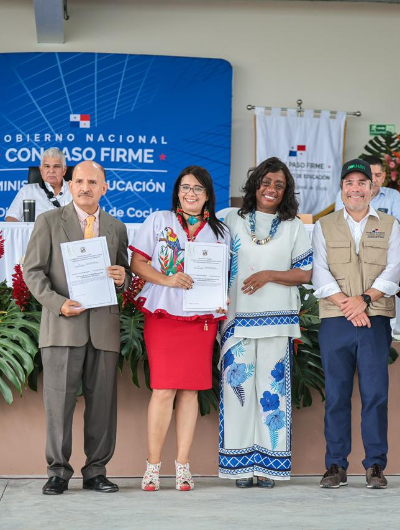 foto de portada de la publicación Anati entrega títulos de terrenos en uso y administración a centros educativos de Coclé, en presencia del presidente Mulino